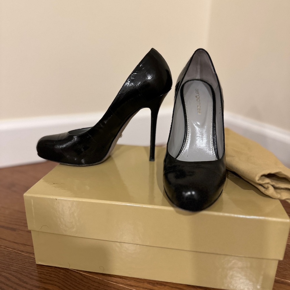 Sergio Rossi Black Leather Pumps